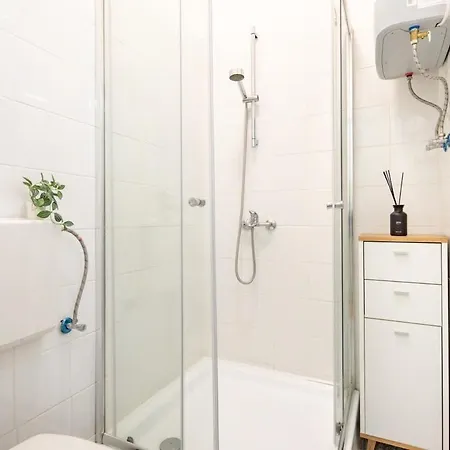 - Fresh With Balcony Apartment *